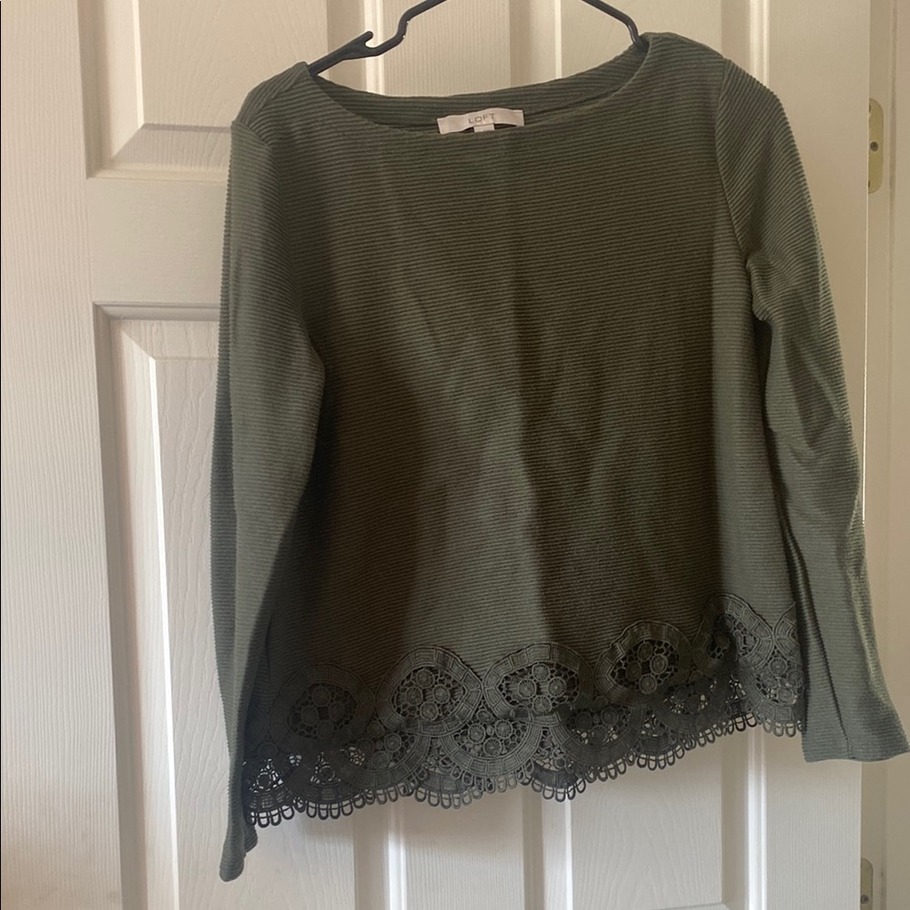 LOFT Green Cropped Embellished Blouse 3/4 Sleeve
